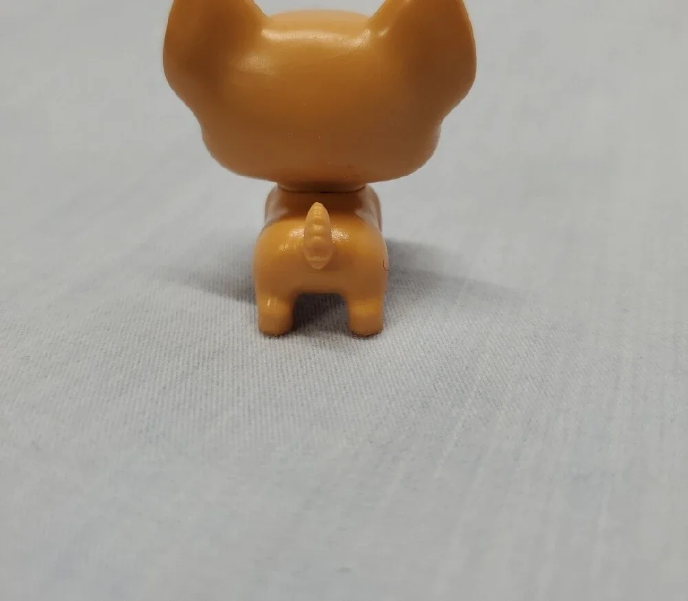 Mattel Barbie Extra Doll Pets Cute CorgFigurine Toy in Brown and White